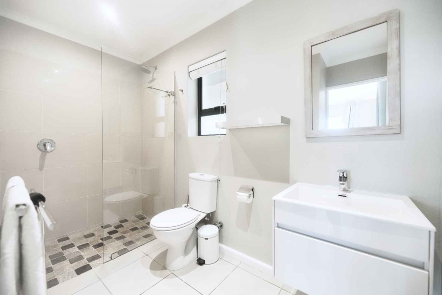 7 Bedroom Property for Sale in Voelklip Western Cape